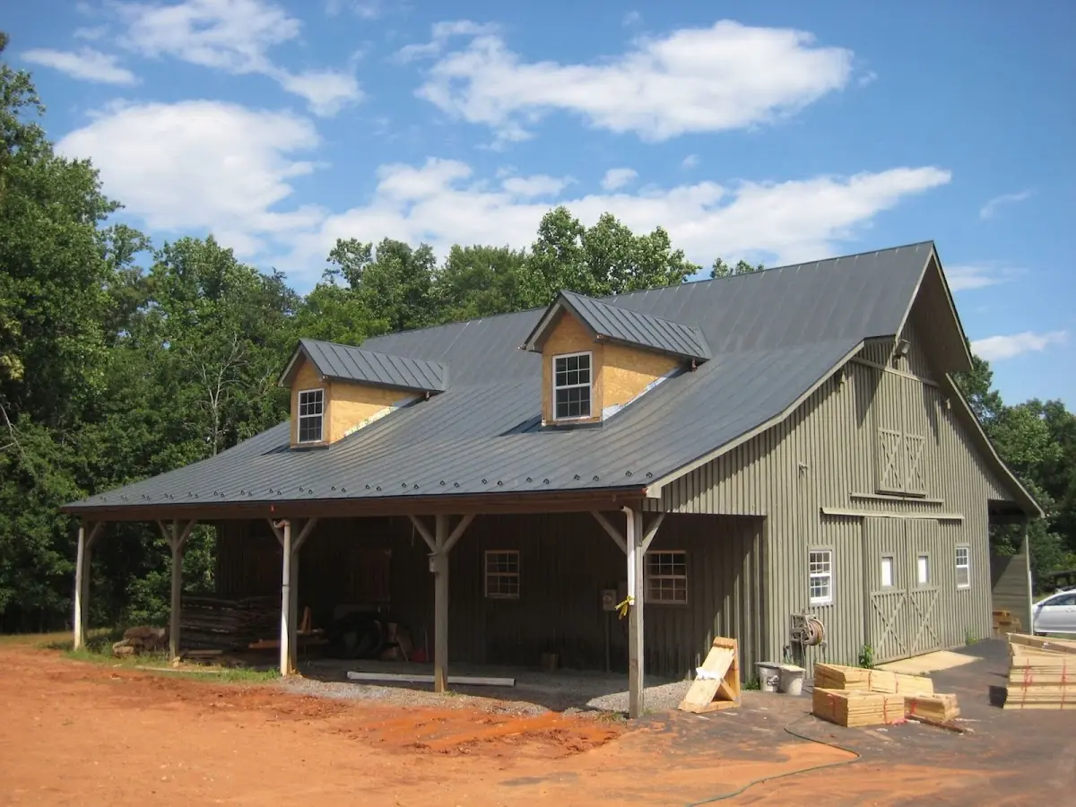 Expert Asphalt Roof Repair workmanship in Tapleyville